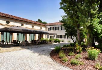 Hotel Ristorante Magia del Brenta has Balcony rooms