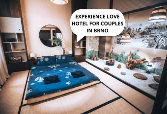 OROOM Japan - Role Play For Couples in BRNO allows 18 year olds to book a room