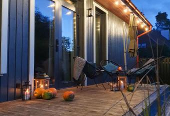 atPUUTA allows 18 year olds to book a room