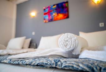 Alexandris Apartments has Balcony rooms