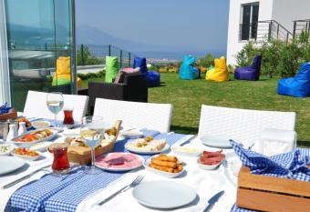 Exclusive Villas allows 18 year olds to book a room