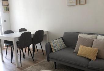 Maison Miss Manon has Balcony rooms