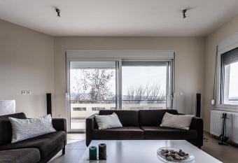 Modern apartment with wonderful view has Balcony rooms