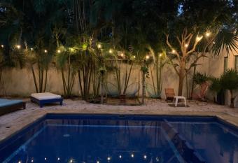 Casa Borush by Ecoplaneta allows 18 year olds to book a room