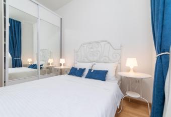 Ana`s apartment Budva MNE has Balcony rooms