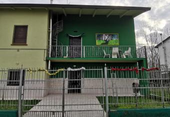 Villa PERTINI appartamento primo piano NEL PARCO OGLIO SUD has Balcony rooms