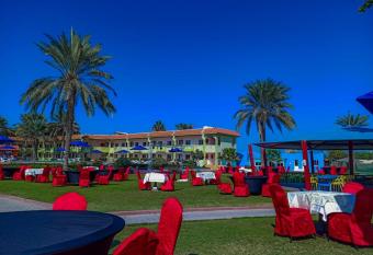 Flamingo Beach Hotel allows 18 year olds to book a room