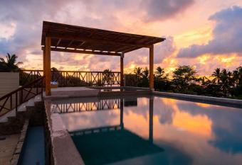 Ciy   Hotel allows 18 year olds to book a room