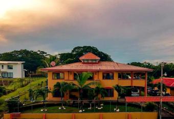 Villa Alta Bed&Breakfast has Balcony rooms