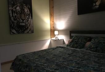 Nicole R  sidence has Balcony rooms