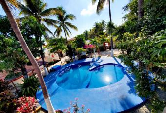 Hotel Oasis Melaque has Balcony rooms