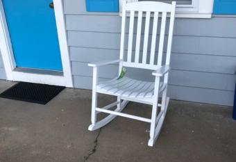 Herring Run Cabins and Inn allows 18 year olds to book a room