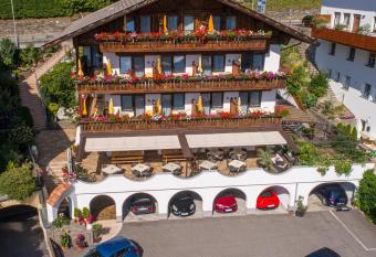 Pension Brunhild has Balcony rooms