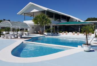 Barracuda apartments allows 18 year olds to book a room