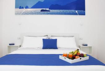 La Casa Degli Amici allows 18 year olds to book a room