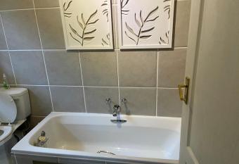 Miramichi Guest House has Balcony rooms