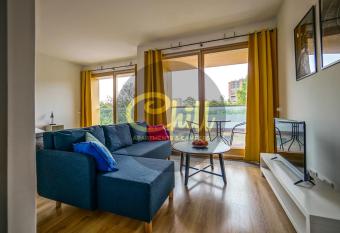 Chill Apartments Kolejowa allows 18 year olds to book a room