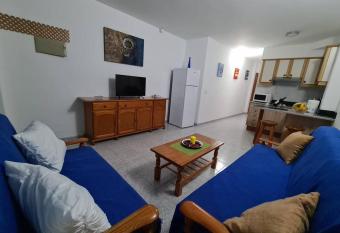 Apartamento luminoso a pocos minutos de la playa. has Balcony rooms