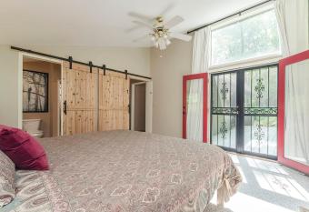 Secluded Oasis w Hot Tub, Screened-in Porch, WiFi! has Balcony rooms