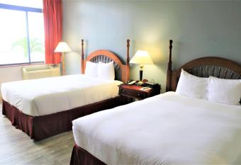 Fort George Hotel and Spa has Balcony rooms