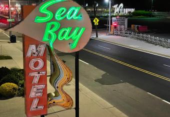 Sea Ray motel has Balcony rooms