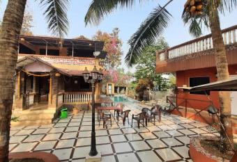 Alibaug Sunside Villa 3BHK Near Beach has Balcony rooms