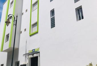 Residence Noujoum Almaarifa allows 18 year olds to book a room