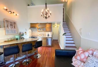 Le Beachside by Gestion ELITE allows 18 year olds to book a room