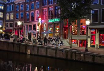 Hotel & bar Royal taste Amsterdam has Balcony rooms