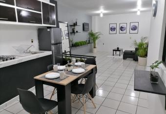 Departamento Margoot allows 18 year olds to book a room