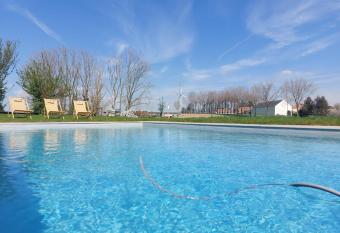 Trio    la campagne Belge has Balcony rooms