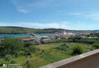 Apartmani Bari  i   has Balcony rooms