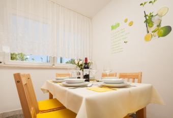 Holiday allows 18 year olds to book a room