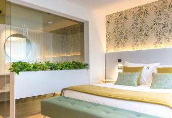 Ribeira House has Balcony rooms