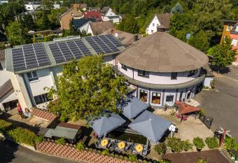 Hotel Kasserolle has Balcony rooms