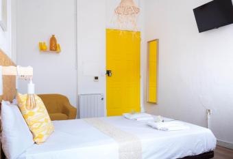 Paraiso Suites by ColoursRevolution allows 18 year olds to book a room