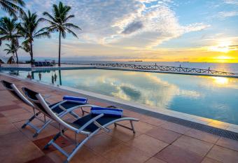 Golden Tulip Dar es Salaam has Balcony rooms