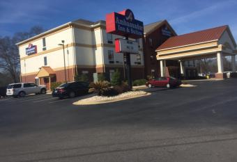 Ambassador Inn & Suites has Smoking rooms