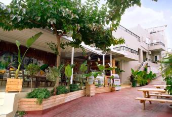 Bali Seaside Sailor has Balcony rooms