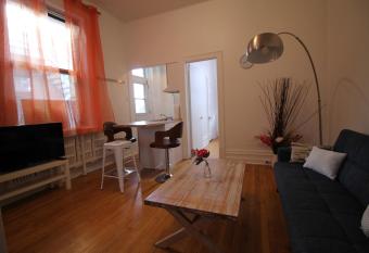 C  te-des-Neiges - Downtown has Balcony rooms