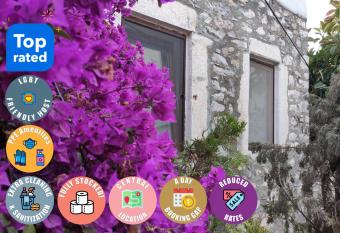 18th Century Renovated Central Stone House, Terrace, Free Fast Wi-Fi allows 18 year olds to book a room