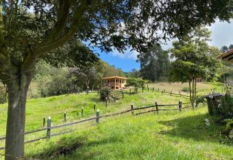 Un refugio en las monta  as de Tabio has Balcony rooms