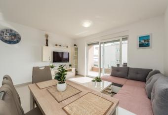 Zoran brand new modern apartments has Balcony rooms