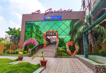 FabExpress Le Gardenia allows 18 year olds to book a room