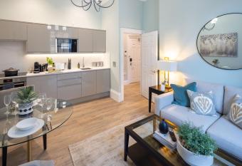 Redmayne House allows 18 year olds to book a room