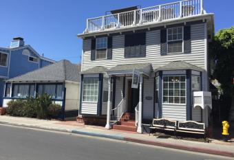 Catalina Island Seacrest Inn allows 18 year olds to book a room