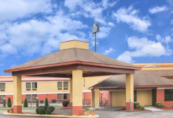 Days Inn & Suites by Wyndham Casey allows 18 year olds to book a room