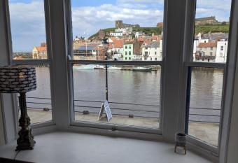 Whitby Harbour Side Apartment has Smoking rooms
