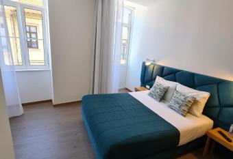 Soldouro Train Suites has Balcony rooms