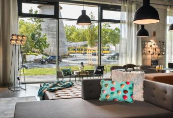 Moxy Stuttgart Feuerbach allows 18 year olds to book a room